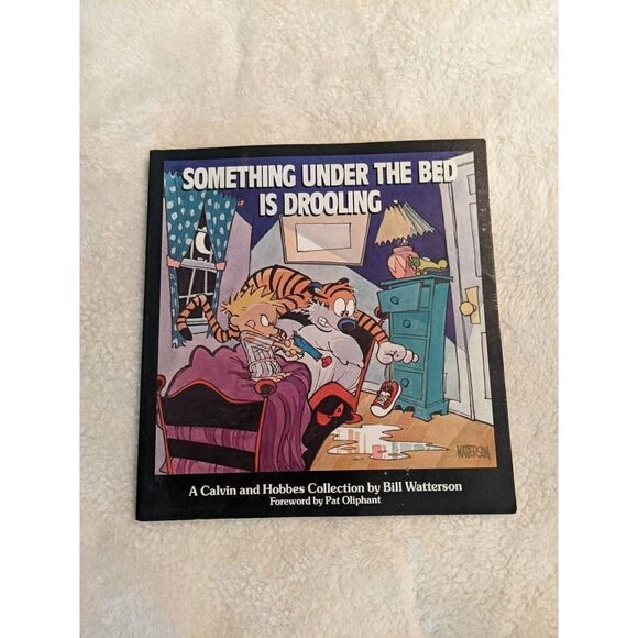 Calvin and Hobbes "Something Under the Bed is Drooling" comic book - Picture 1 of 4